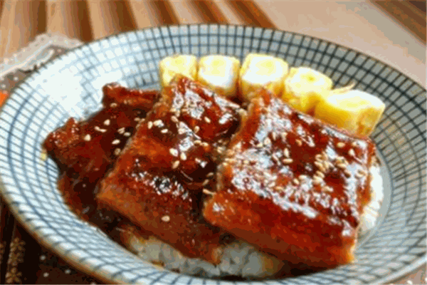 鳗之焱日本料理加盟